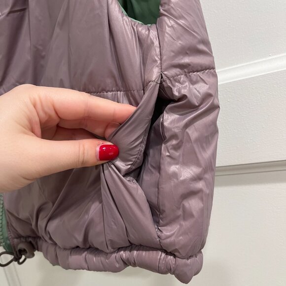 Forever 21 reversible cropped vest - Picture 13 of 14